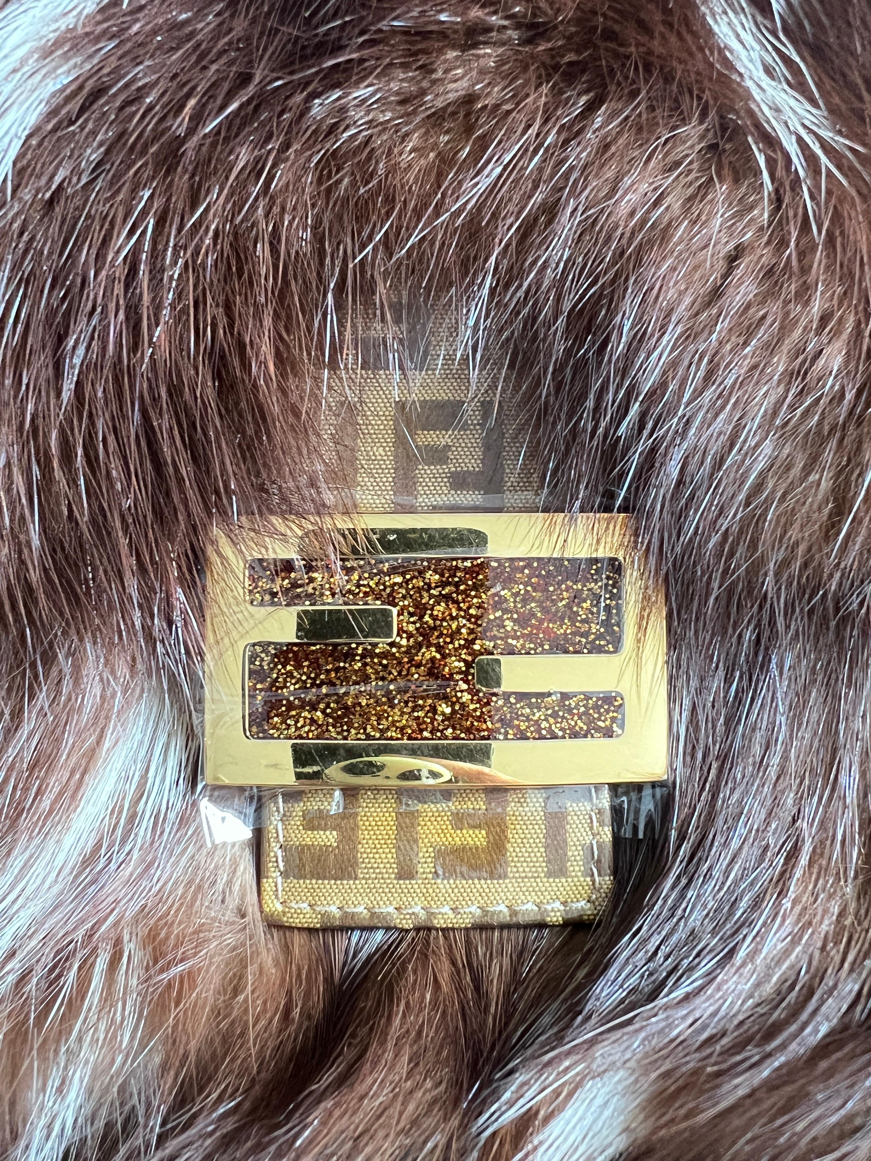 Fendi skunk fur mamma baguette In Excellent Condition In Aurora, IL
