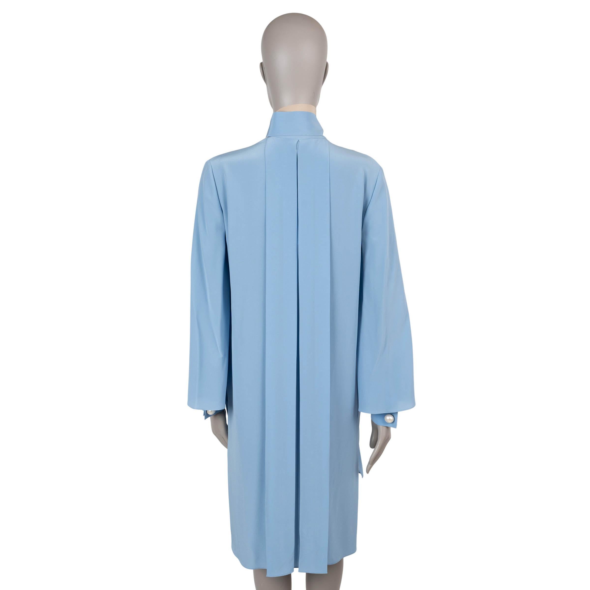 Blu Fendi, abito in seta blu cielo 2018 TIE-NECK CREPE MINI 40 S in vendita