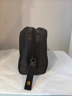 Fendi small pouch or beaty case in kaki coloro in fabric textile