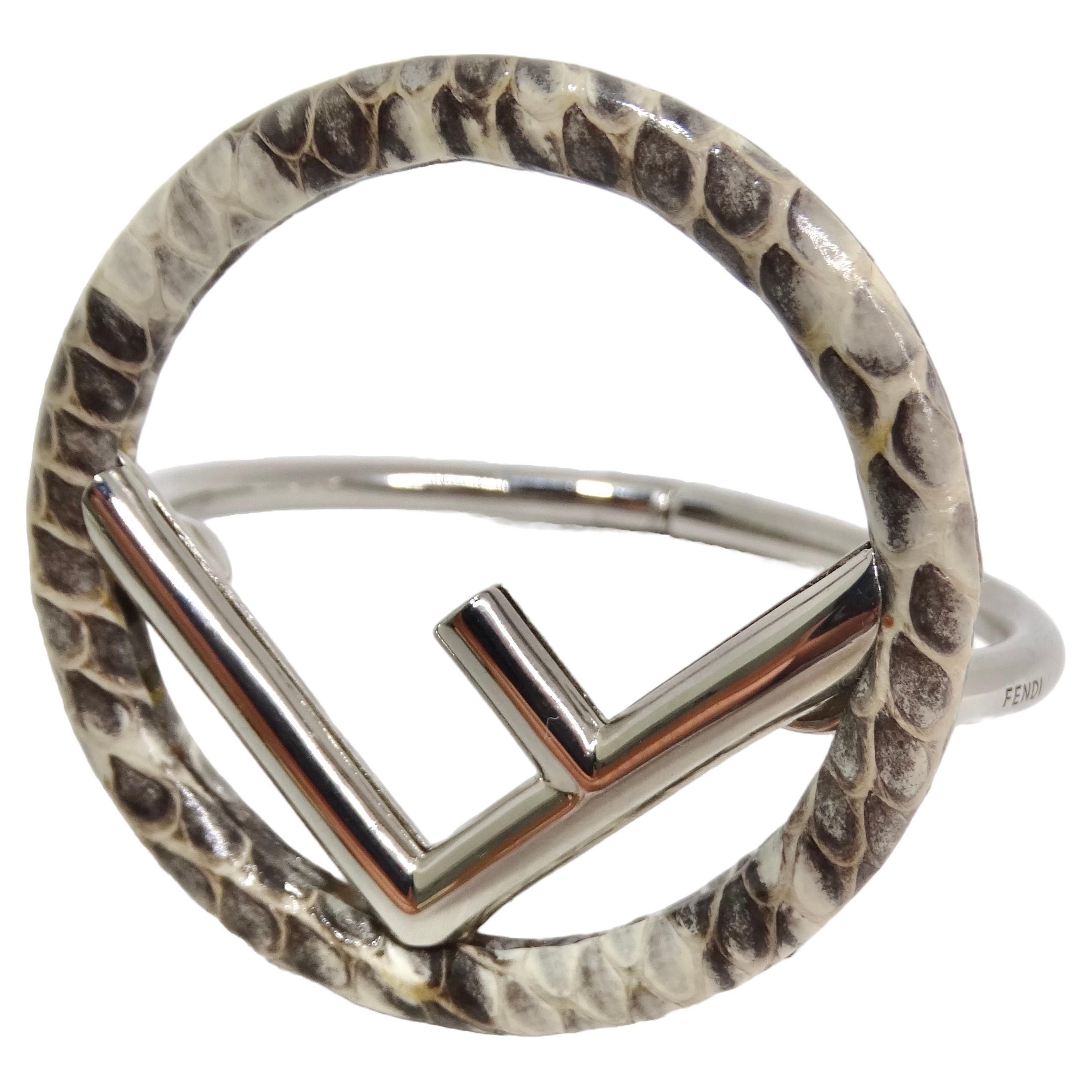 Fendi Silberfarbenes Schlangenhaut-Armband im Angebot