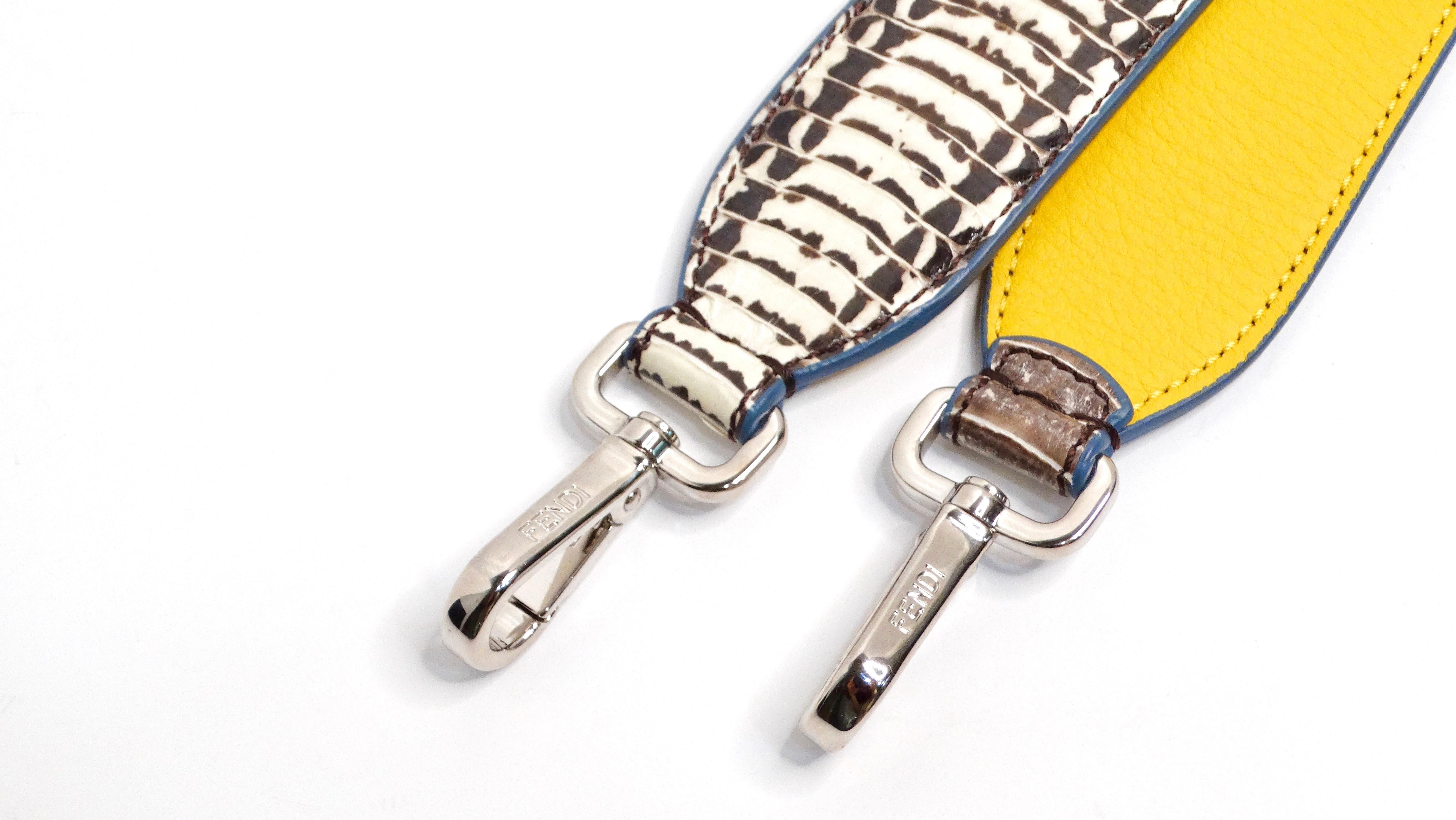 Beige Borsa Fendi con tracolla in pelle di serpente bicolore giallo e blu-grigio in vendita