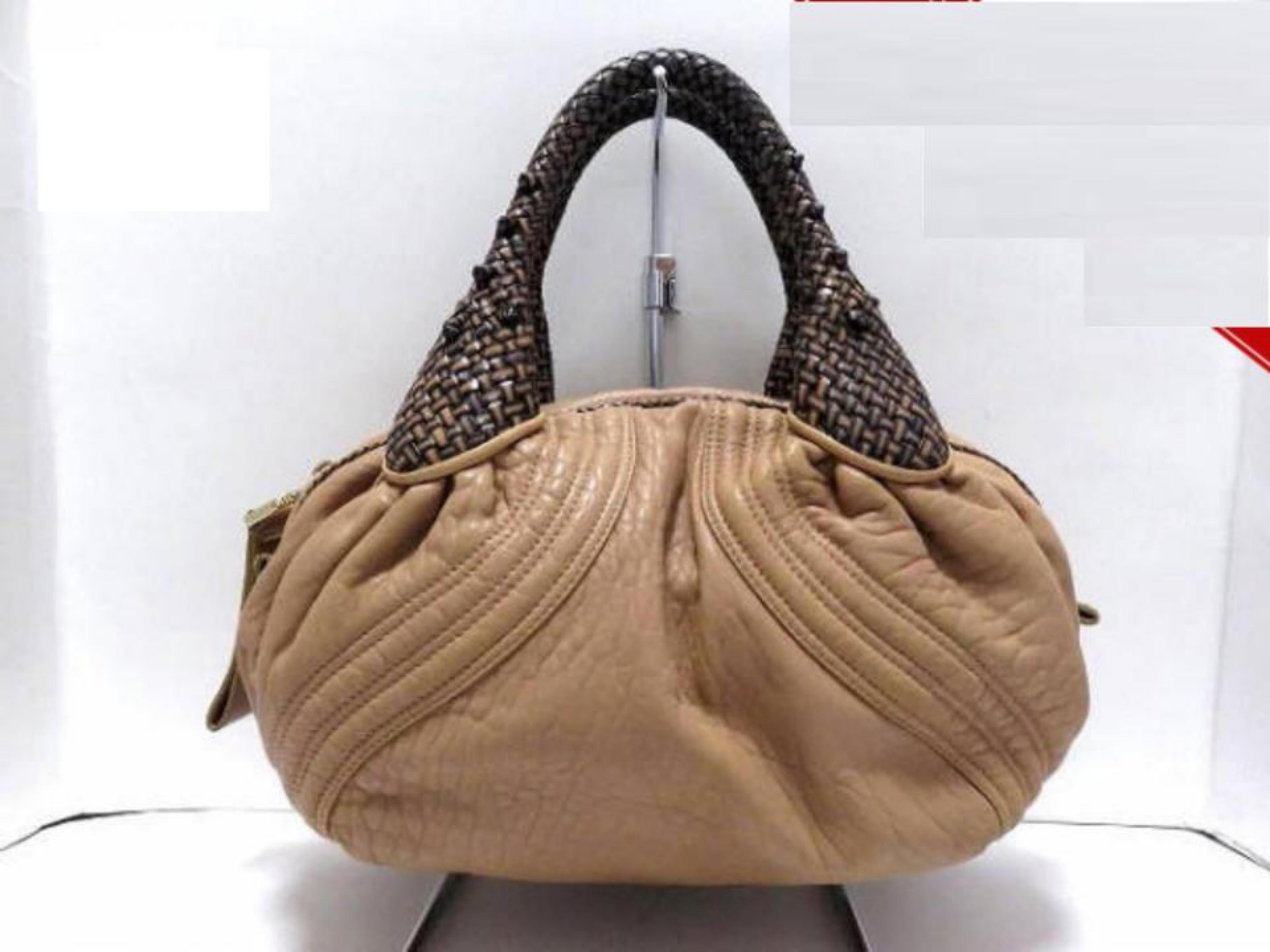 Fendi Spy 228080 Nude Leather Hobo Bag In Good Condition For Sale In Forest Hills, NY