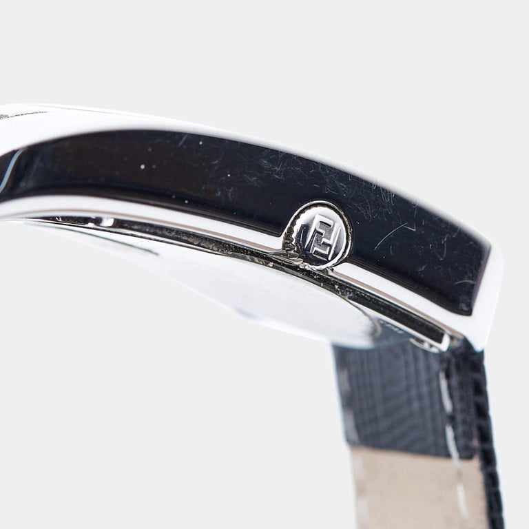 Fendi Montre-bracelet Chameleon pour femme 29 mm en cuir de peau de lézard  inoxydable et diamants En vente sur 1stDibs
