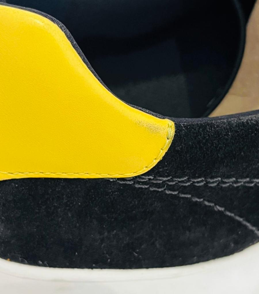 Fendi Wildleder Logo Sneakers im Angebot 3