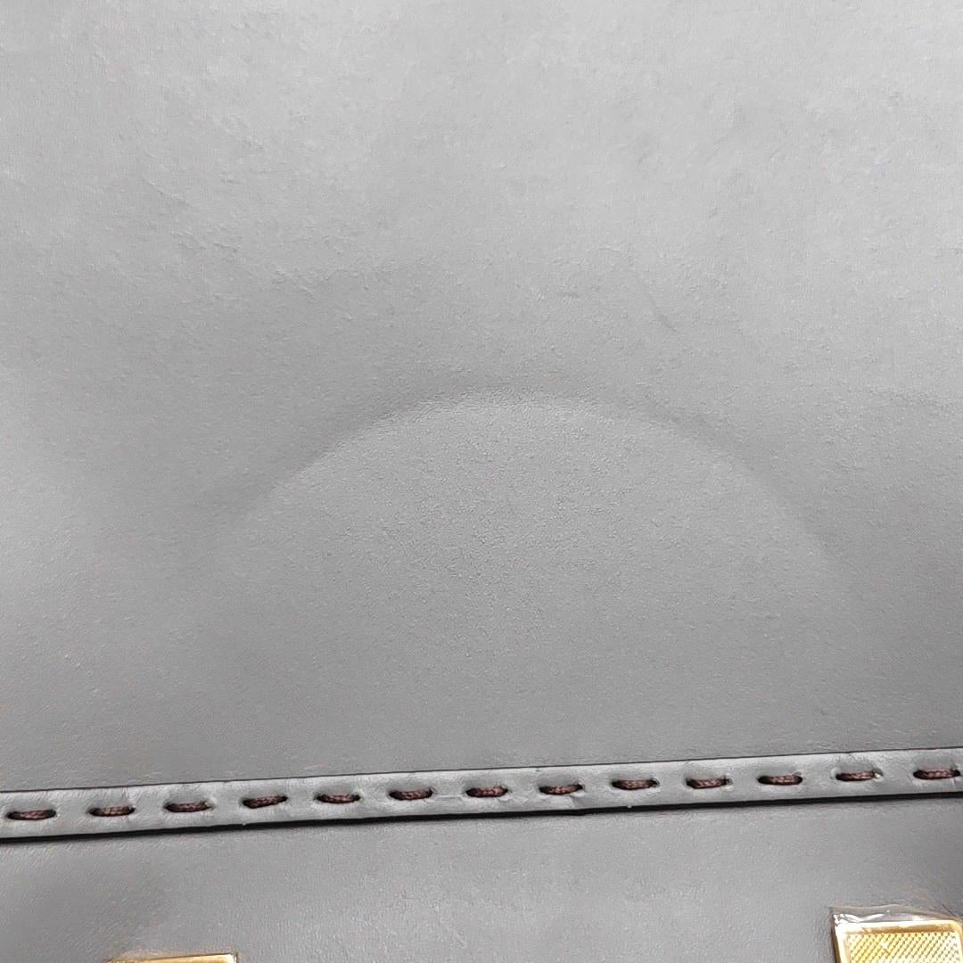 Fendi Sunshine Tote Medium Greyish Blue Top Handle Bag with Strap en vente 6