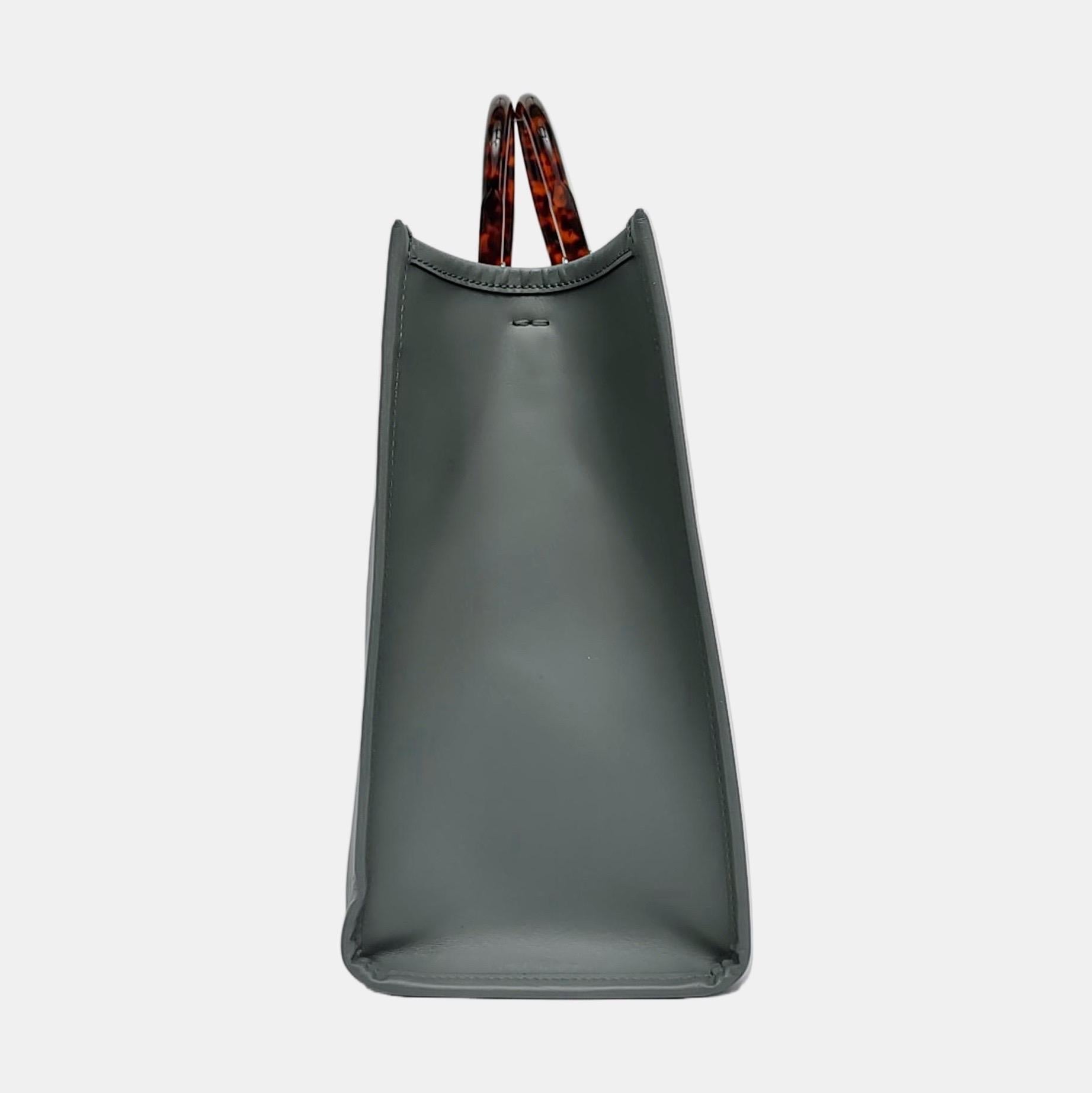 Fendi Sunshine Tote Medium Greyish Blue Top Handle Bag with Strap en vente 13