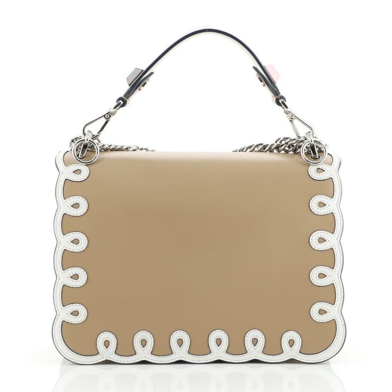 Fendi Swirl Kan I Tasche Leder Medium im Zustand „Gut“ in NY, NY