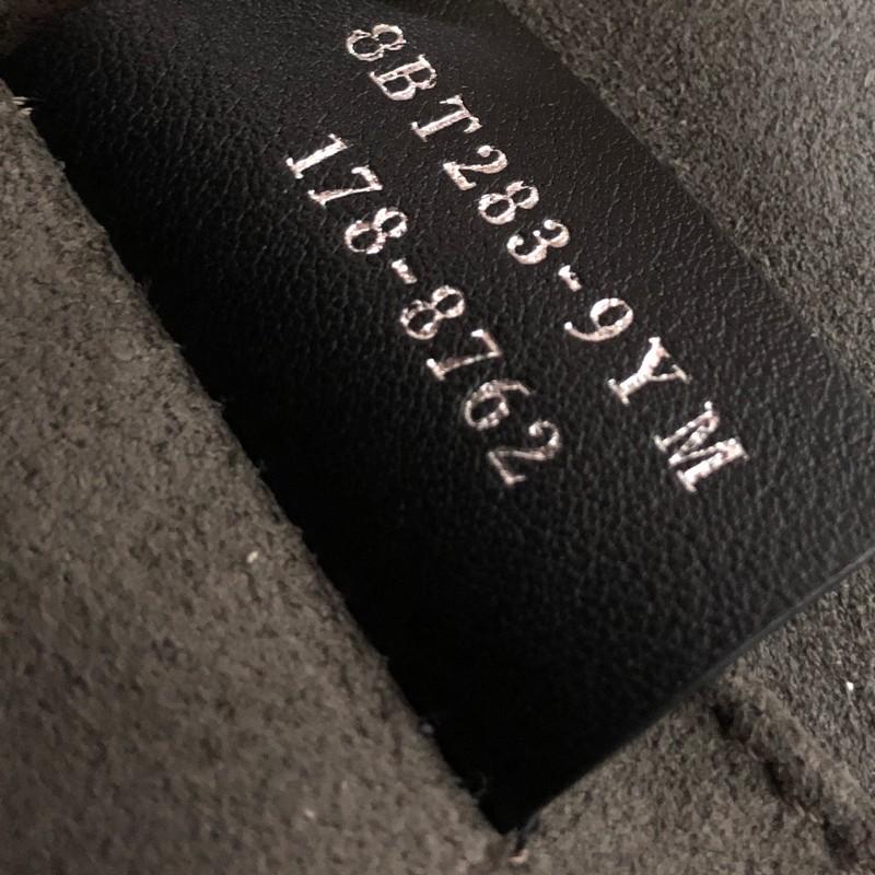 Fendi Swirl Kan I Bag Leather Medium In Good Condition In NY, NY
