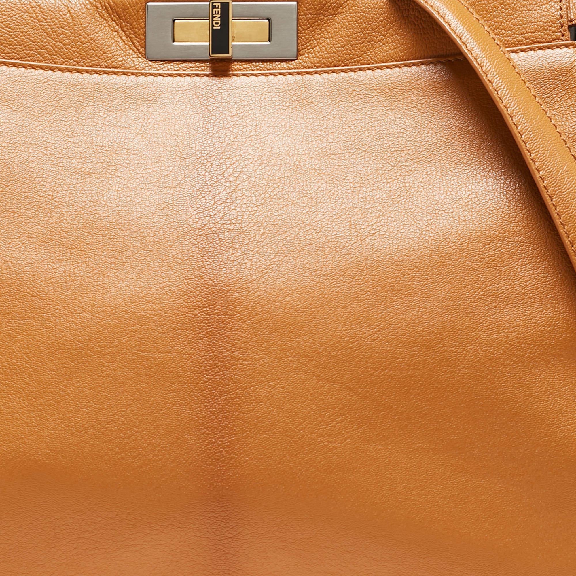 Fendi Tan Leather Large Peekaboo Top Handle Bag For Sale 4