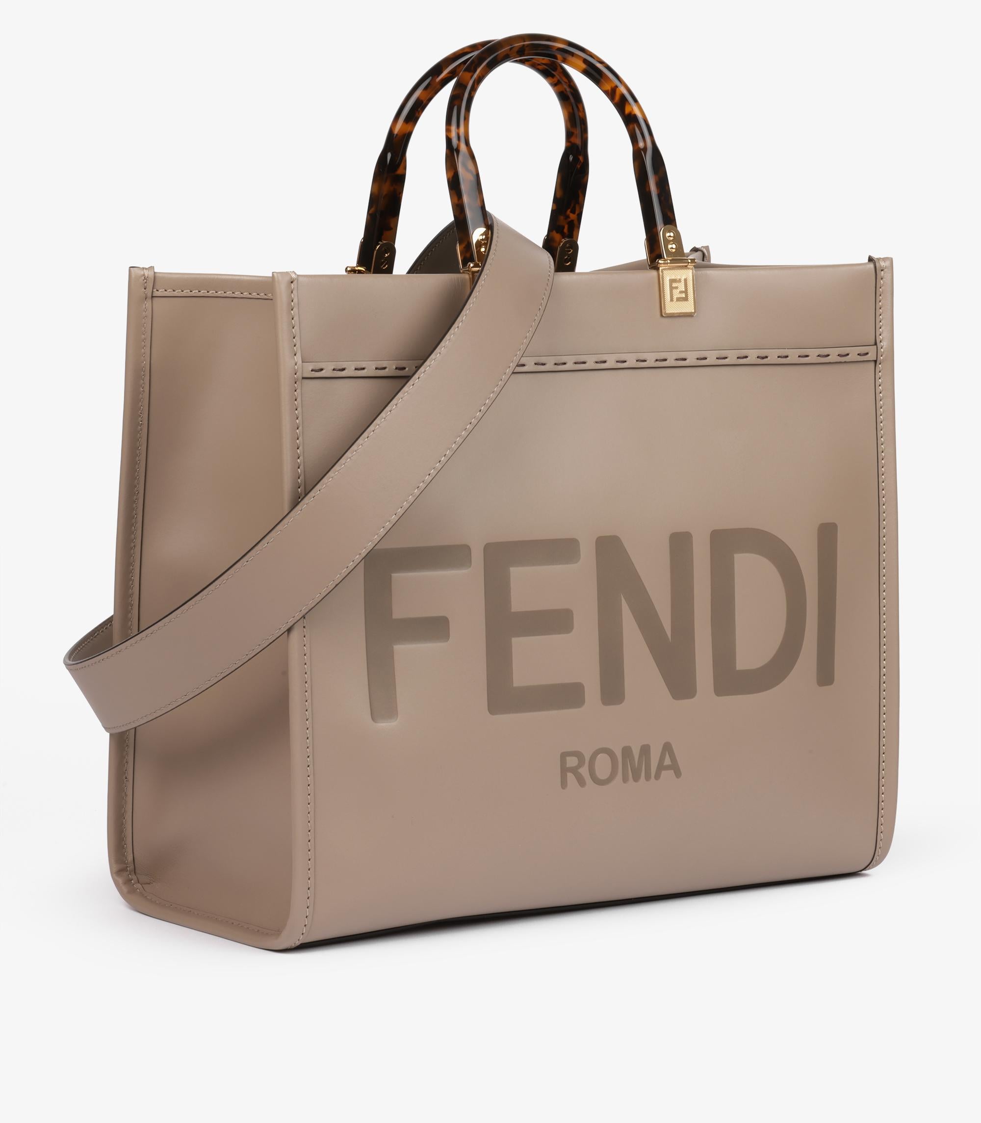Bolso mediano Sunshine de piel de becerro repujada color topo de Fendi Marrón en venta
