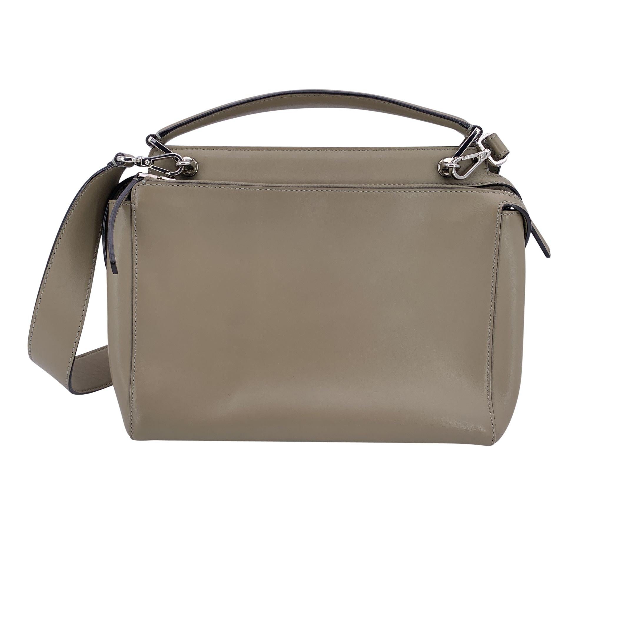Gris Fendi Taupe Leather DotCom 2 Way Tote Handbag with Shoulder Strap en vente