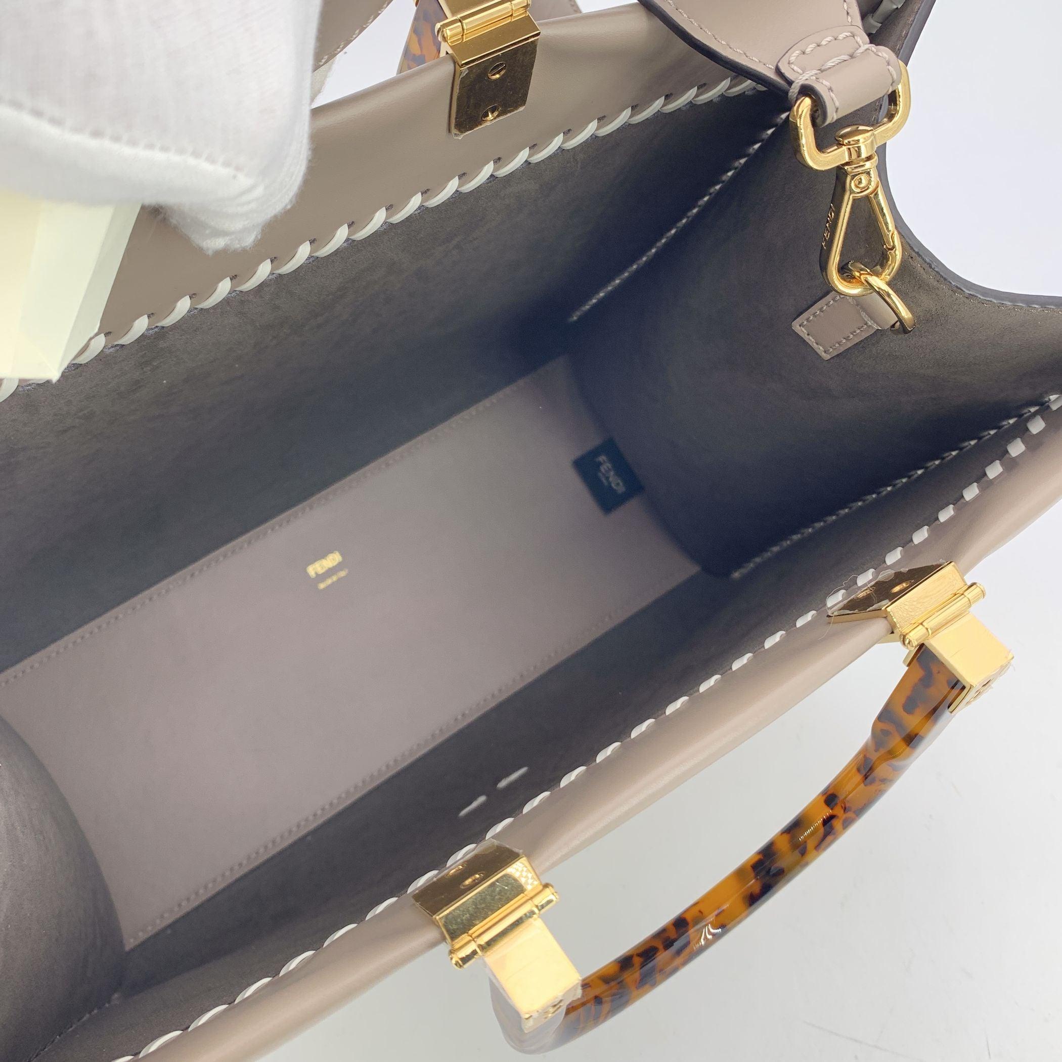 Fendi Taupe Leather Tote Bag Sunshine Medium Plexi Handle In Excellent Condition For Sale In Rome, Rome