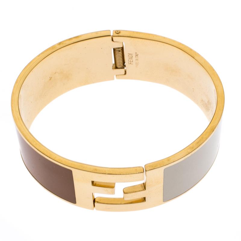 Fendi The Fendista Brown & Cream Enamel Gold Tone Wide Bracelet 15 cm In Good Condition In Dubai, Al Qouz 2