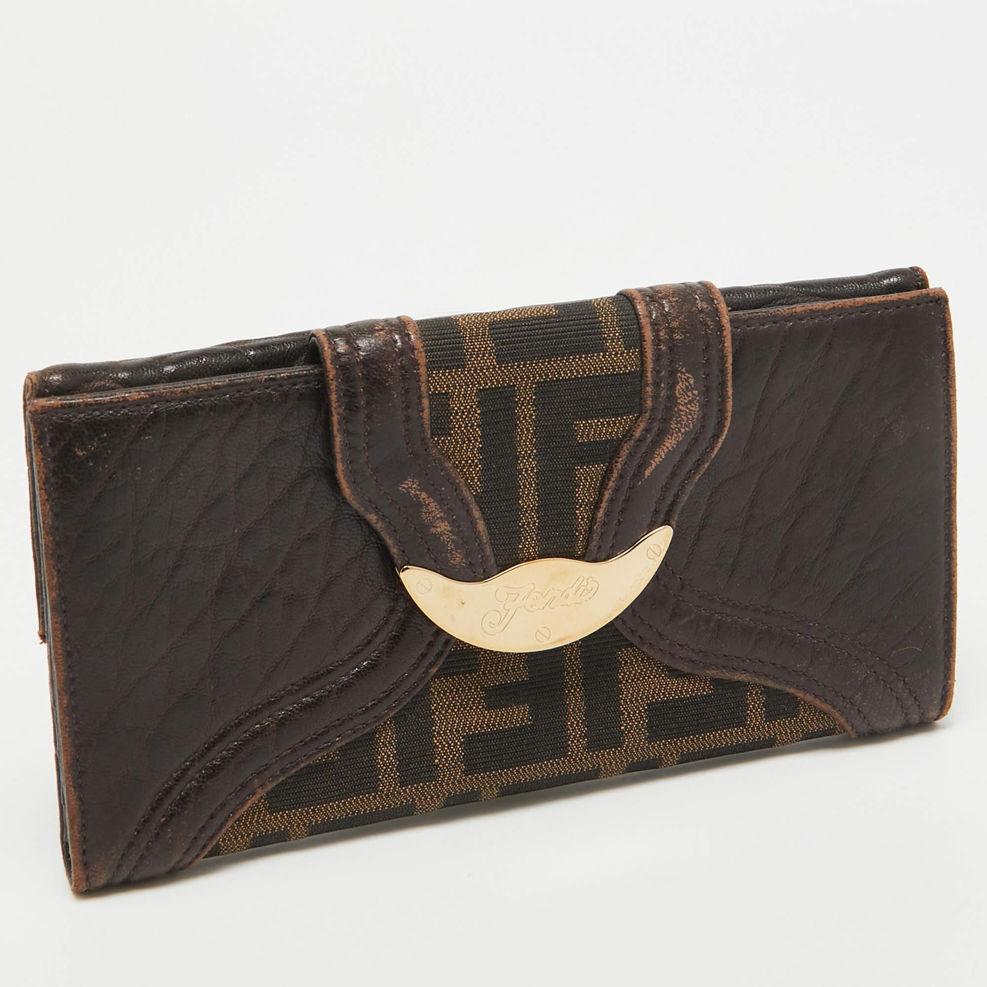 Fendi Tobacco Zucca Canvas and Leather Spy Continental Wallet For Sale 1
