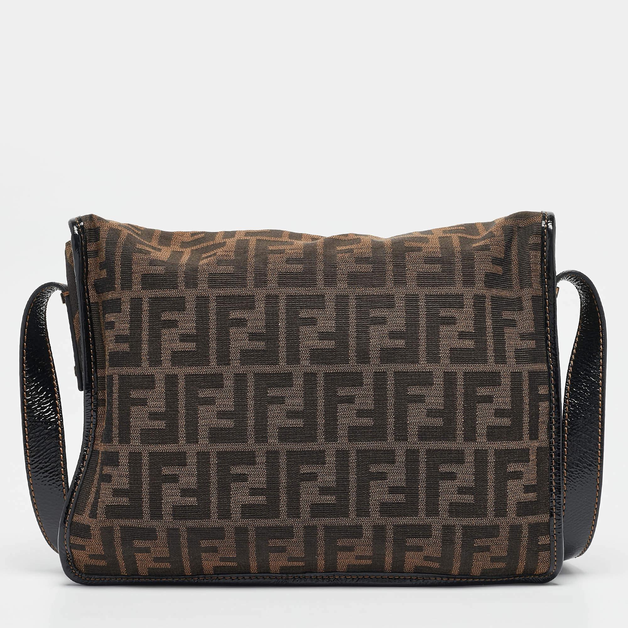 Fendi Tobacco Zucca Canvas and Patent Leather Mama Flap Shoulder Bag In Good Condition In Dubai, Al Qouz 2