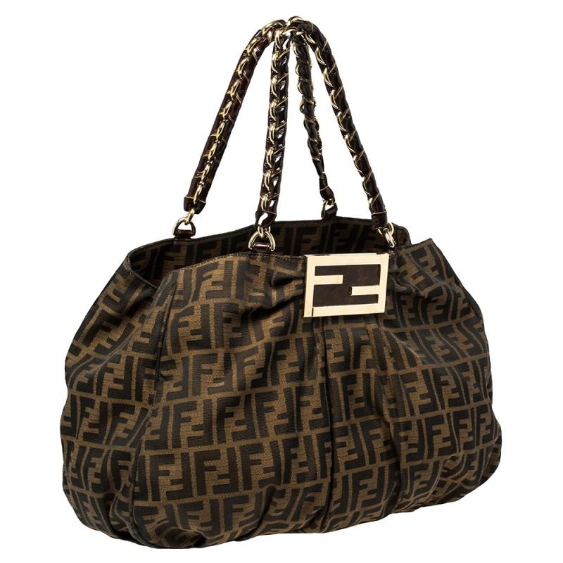 Fendi Tobacco Zucca Canvas Large Mia Chain Tote In Fair Condition In Dubai, Al Qouz 2