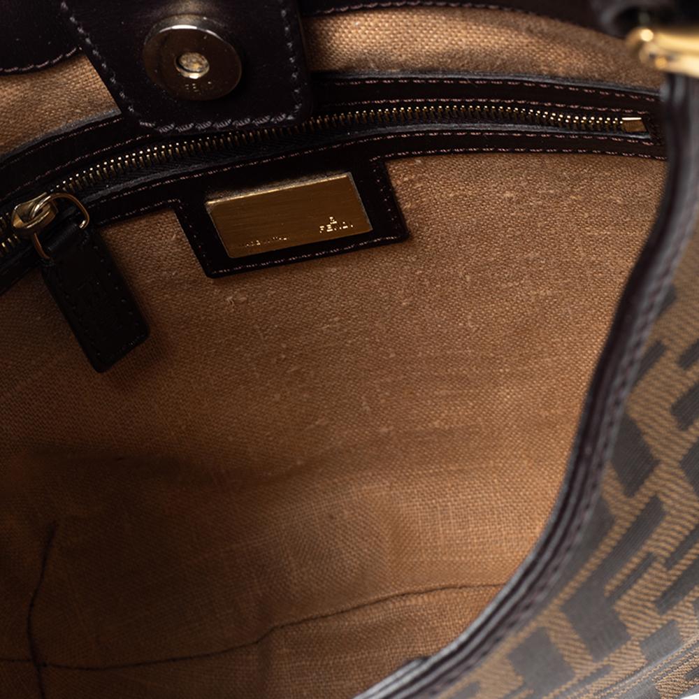 Fendi Tobacco Zucca Canvas Small Hobo In Good Condition In Dubai, Al Qouz 2