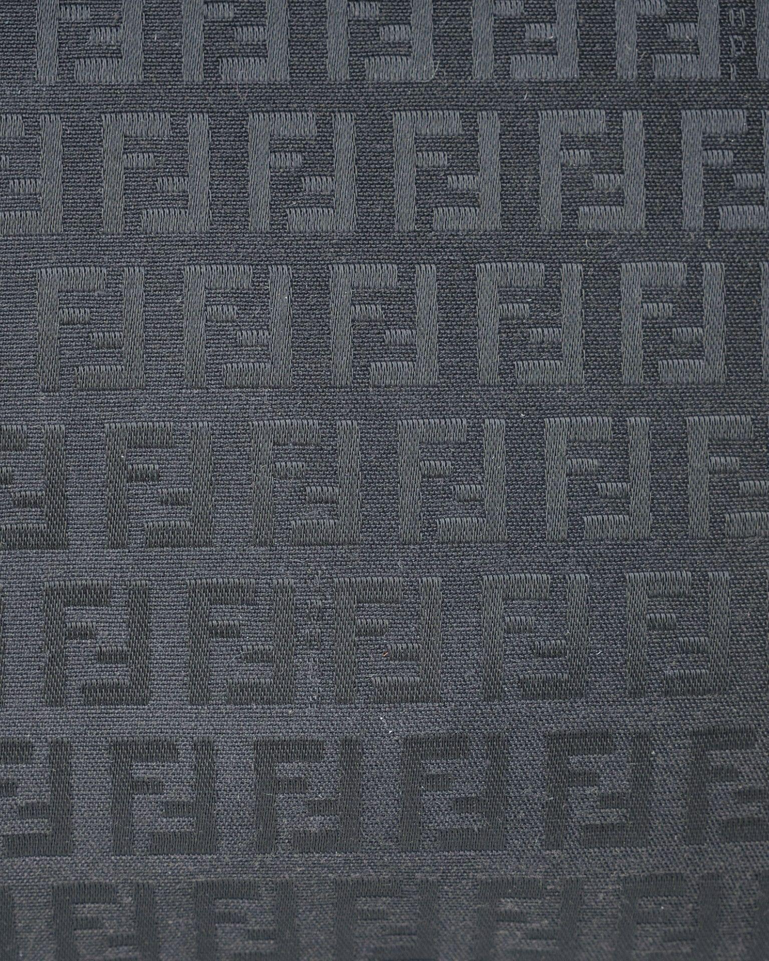 Fendi Tote Klein FF Nylon Schwarz im Angebot 6