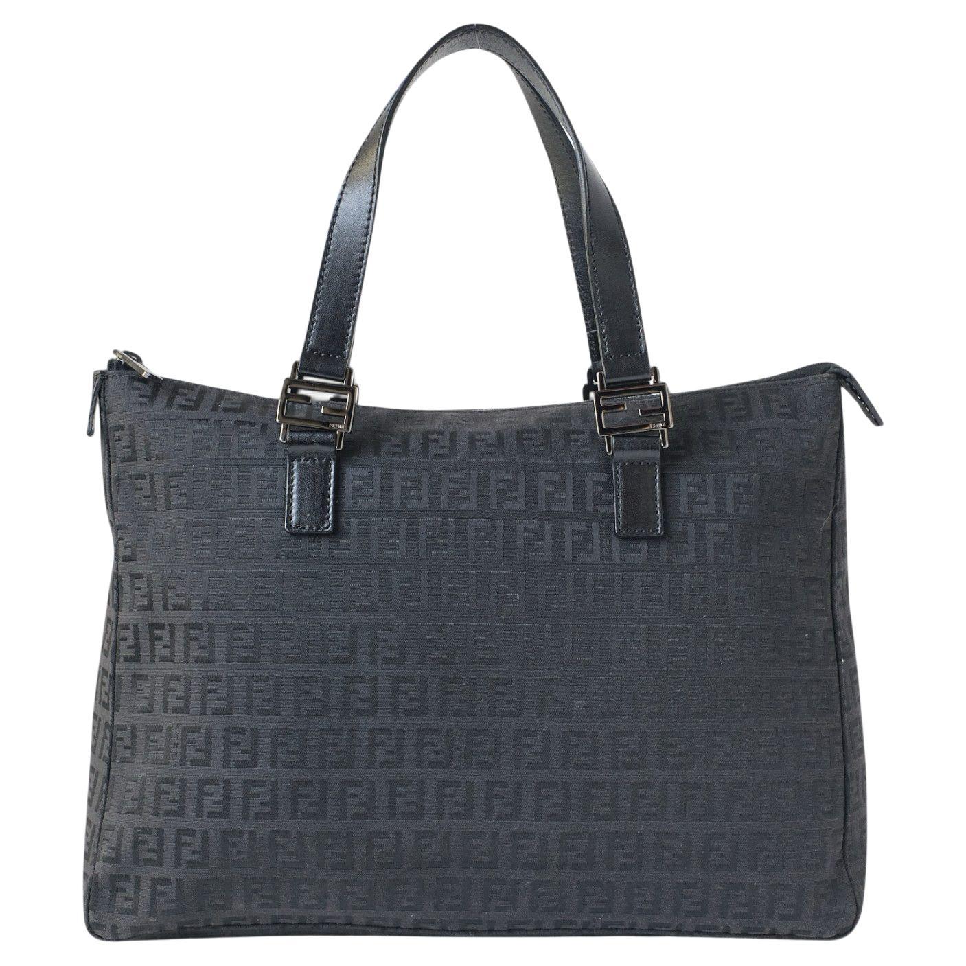 Fendi Tote Klein FF Nylon Schwarz im Angebot