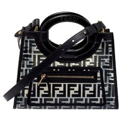 Fendi Fourre-tout en PVC et cuir transparent/noir Zucca