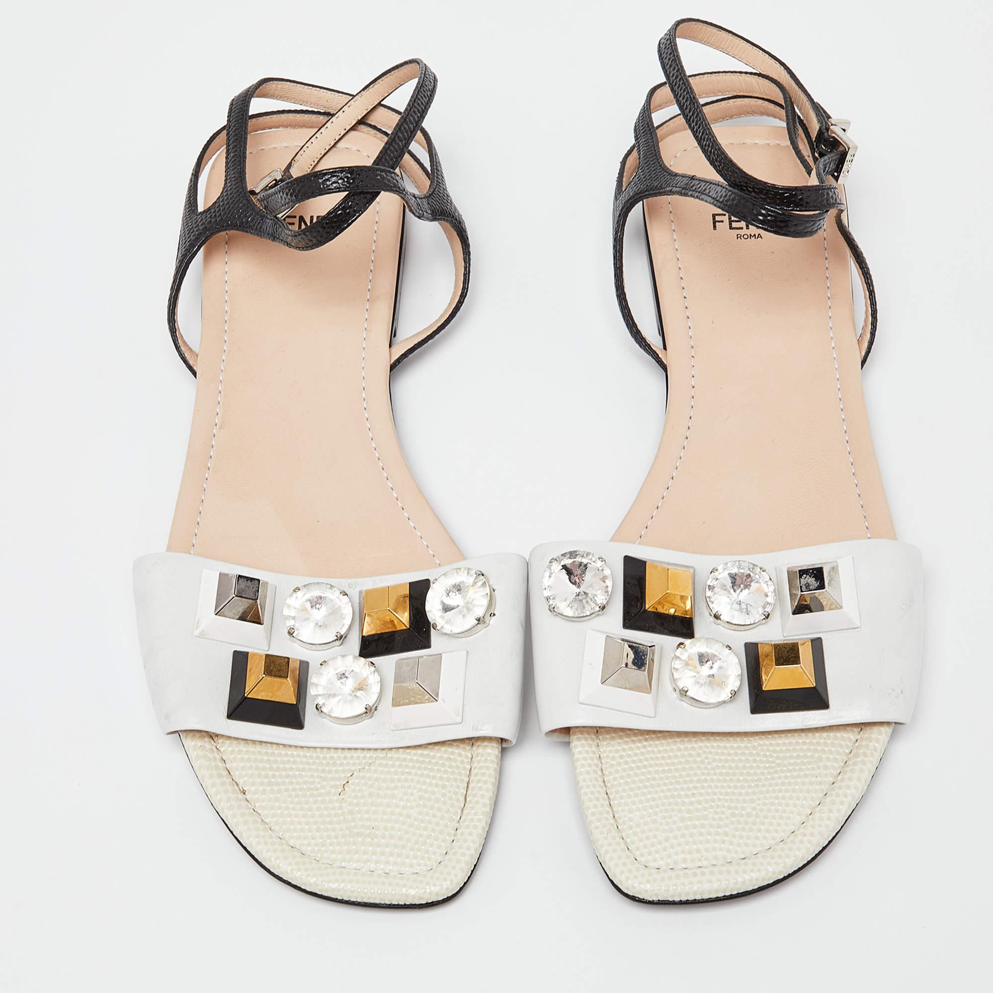Fendi Tri Color Studded Leather and Lizard Embossed Flat Ankle Strap Sandals  In Good Condition For Sale In Dubai, Al Qouz 2