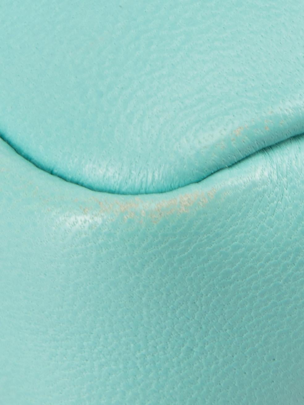 Fendi - Pochette convertible en cuir turquoise 1