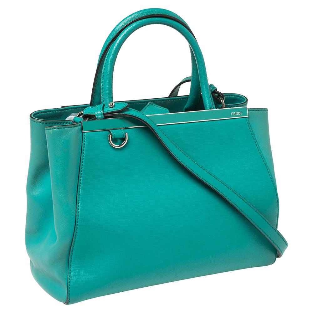 Mini Tote 2Jours de piel turquesa de Fendi en Bastante bueno Estado en Dubai, Al Qouz 2