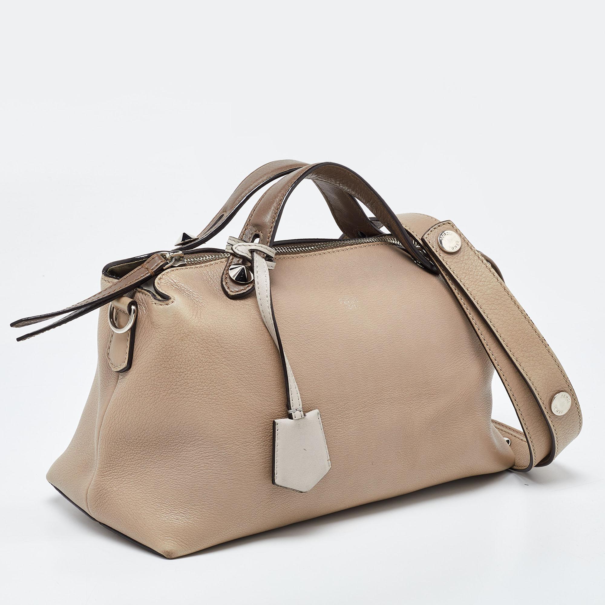 Fendi Two Tone Beige Leather Medium By The Way Bag In Fair Condition For Sale In Dubai, Al Qouz 2