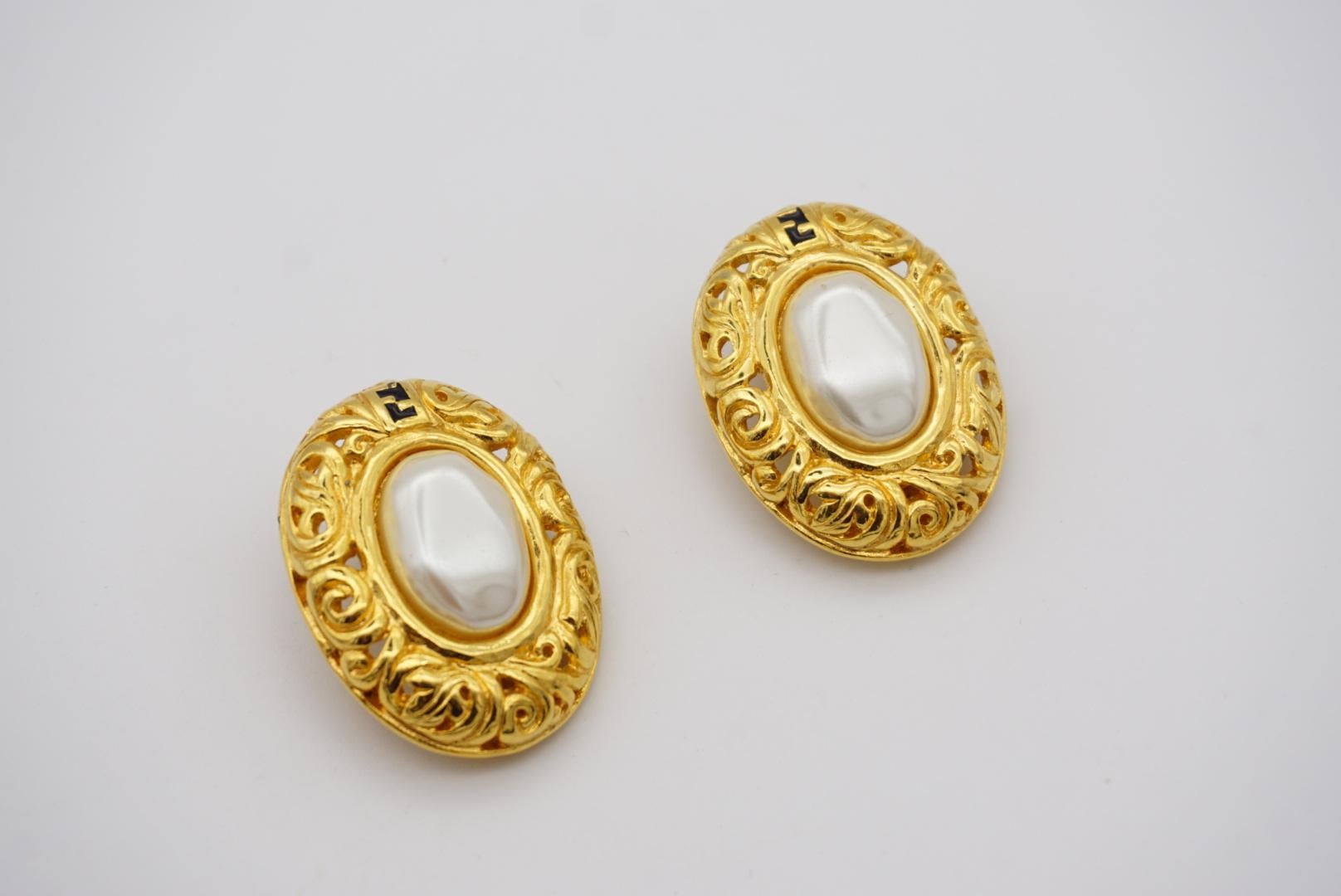 Fendi Vintage 1980s F Large Oval Leaves Hollow White Pearl Gold Clip On Earrings In Excellent Condition For Sale In Wokingham, England