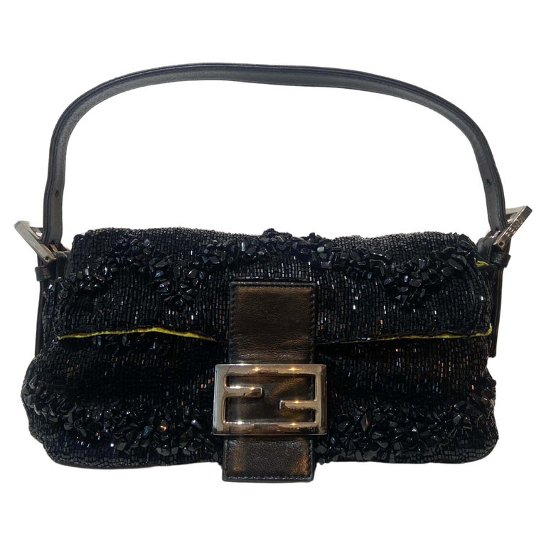 Fendi Vintage anni '90 Borsa Baguette con perline nere in vendita