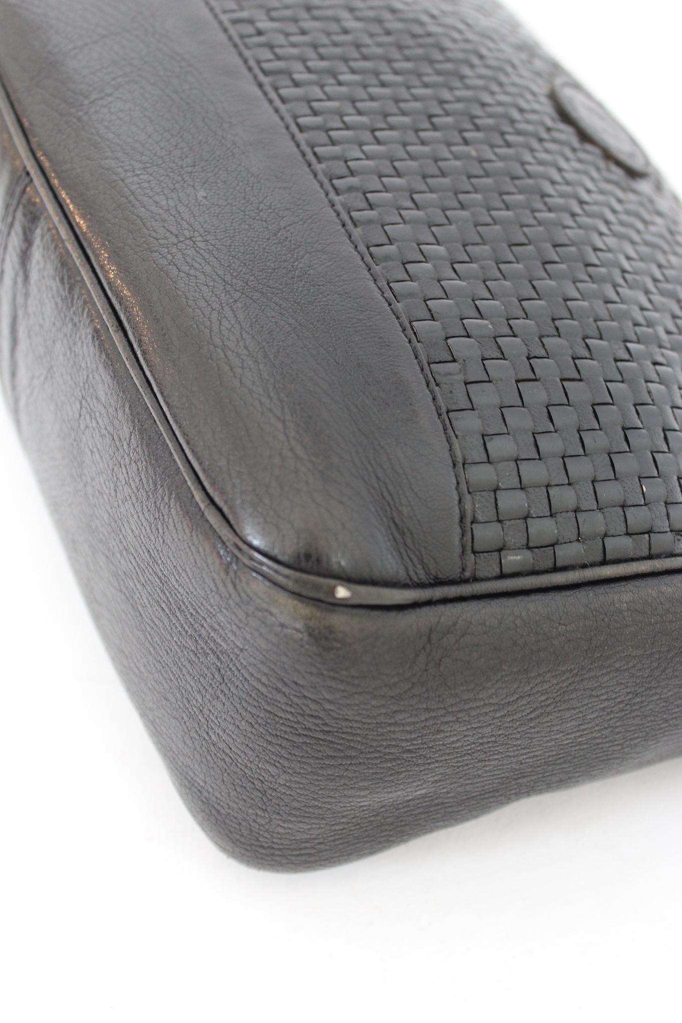Fendi Vintage 80s Shoulder Bag Woven Leather Black In Good Condition In Brindisi, Bt