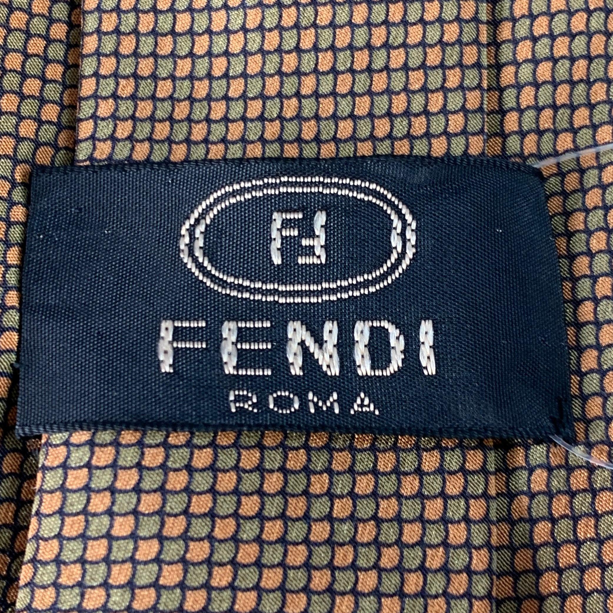 FENDI - Cravate en soie - Beige Taupe Dots Pour hommes en vente