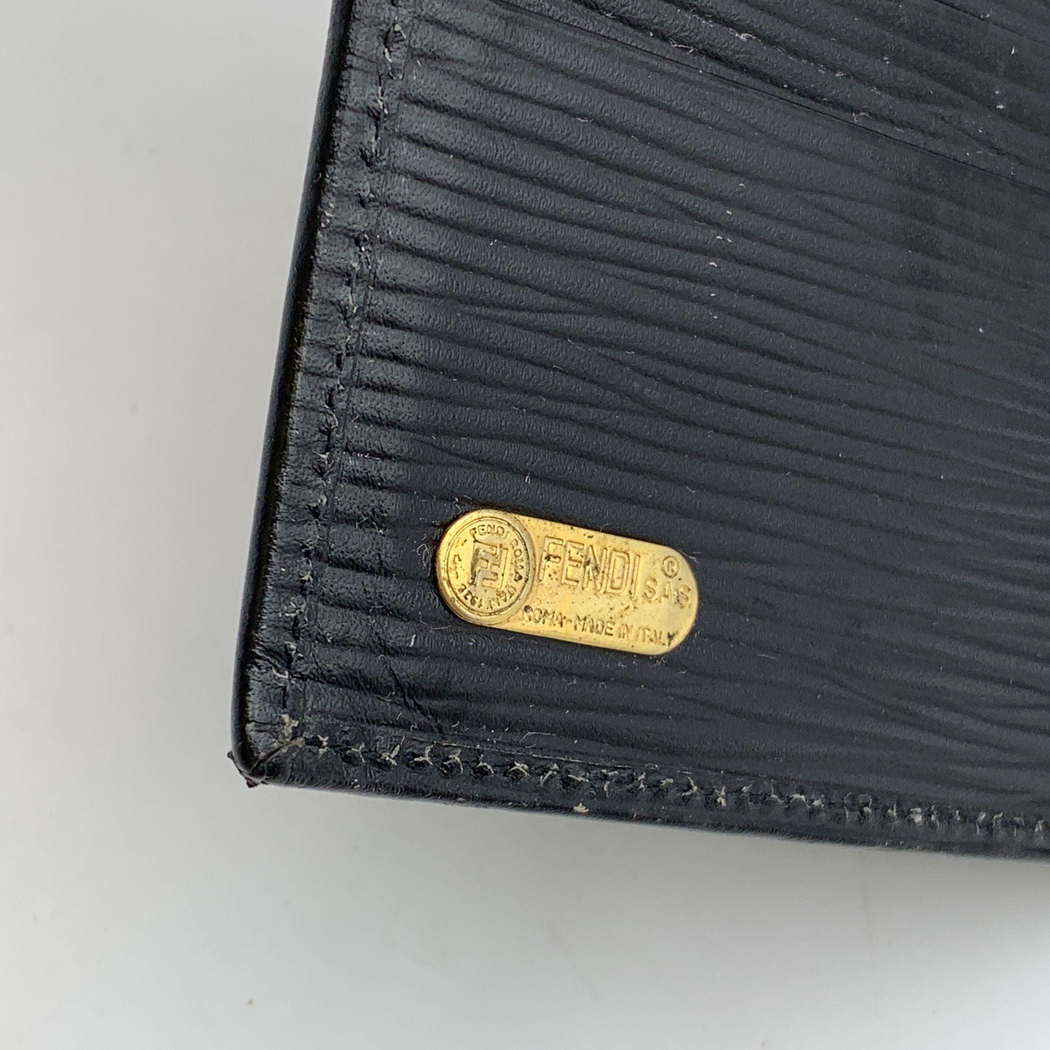 Fendi Vintage Black Epi Leather Bifold Wallet Coin Purse For Sale 3