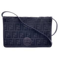 Fendi - Sac à bandoulière à rabat en toile noire vintage avec monogramme FF