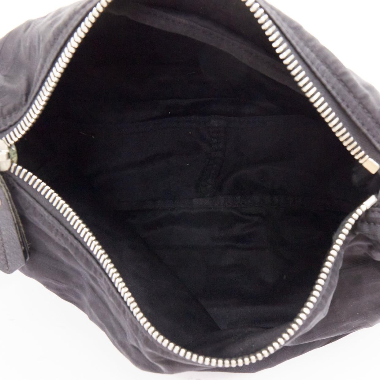 FENDI Vintage negro FF Zucca monograma cuero ribete crossbody messenger bag en venta 4