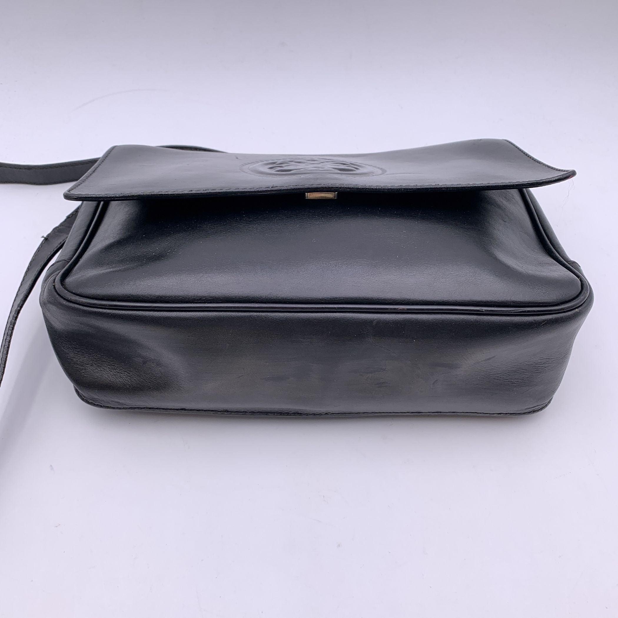 Women's Fendi Vintage Black Leather Janus Messenger Shoulder Bag For Sale