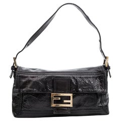 Fendi Vintage Schwarzes Lackleder Kleine Convertible Baguette Tasche
