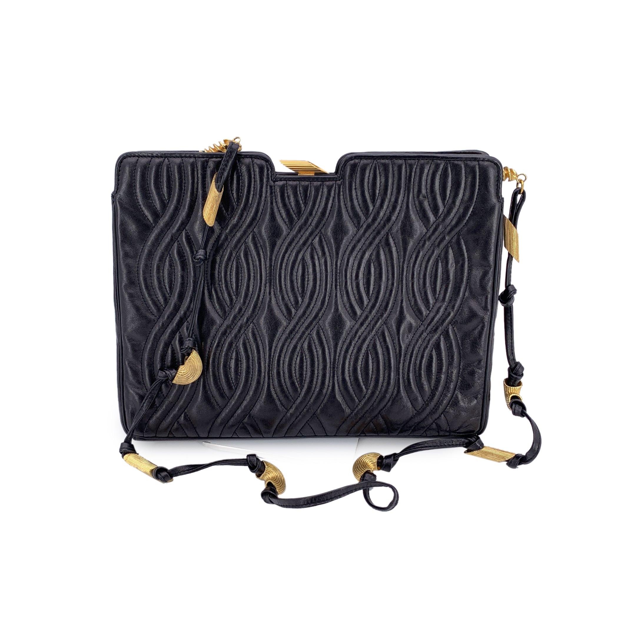 Fendi Vintage Schwarze gesteppte Pasta Umhängetasche aus Leder im Zustand „Hervorragend“ im Angebot in Rome, Rome