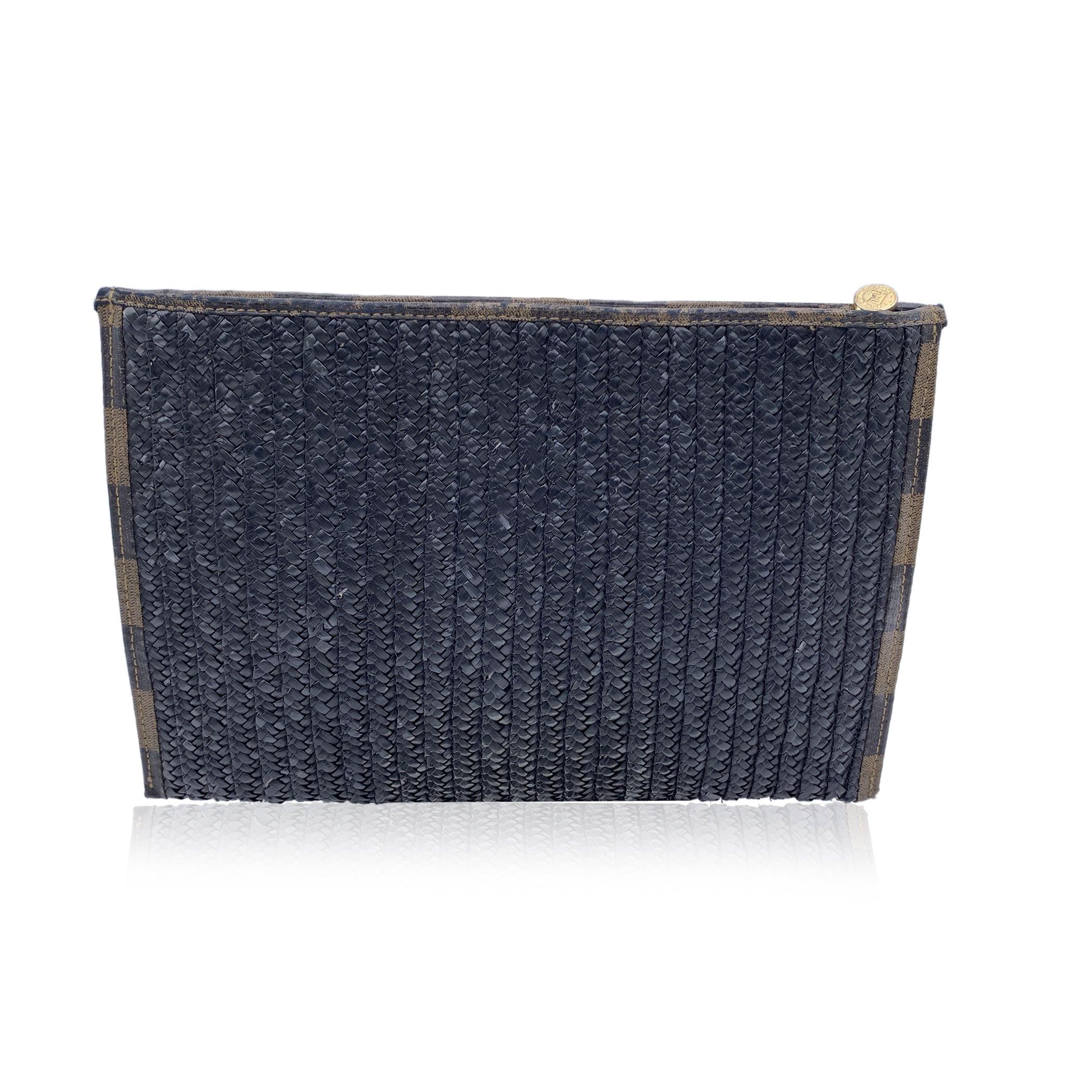 Fendi Vintage Black Woven Raffia Unisex Zip Pouch Clutch Bag In Good Condition In Rome, Rome