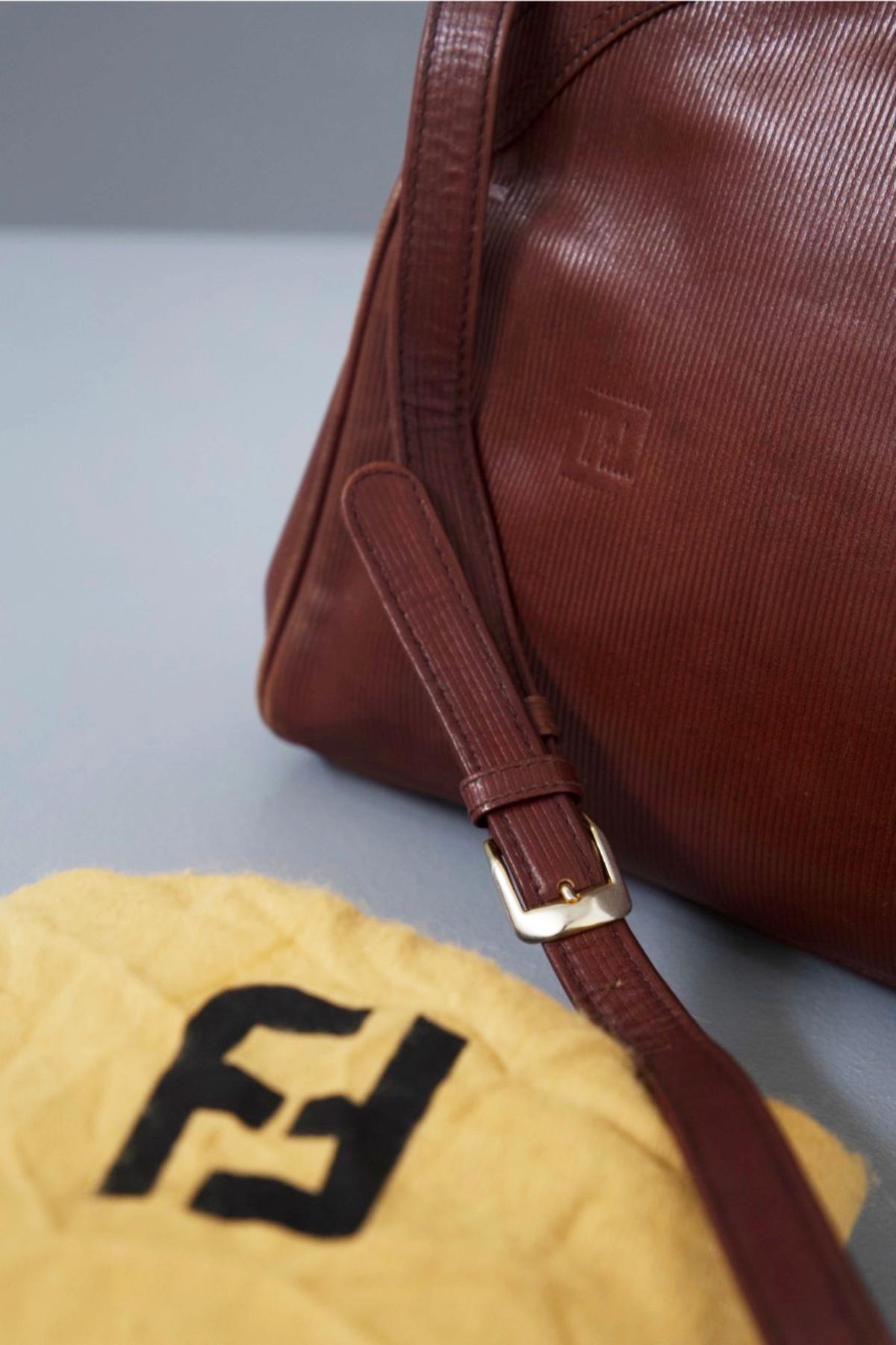 Fendi Vintage Brown Leather Bag In Good Condition For Sale In Milano, IT