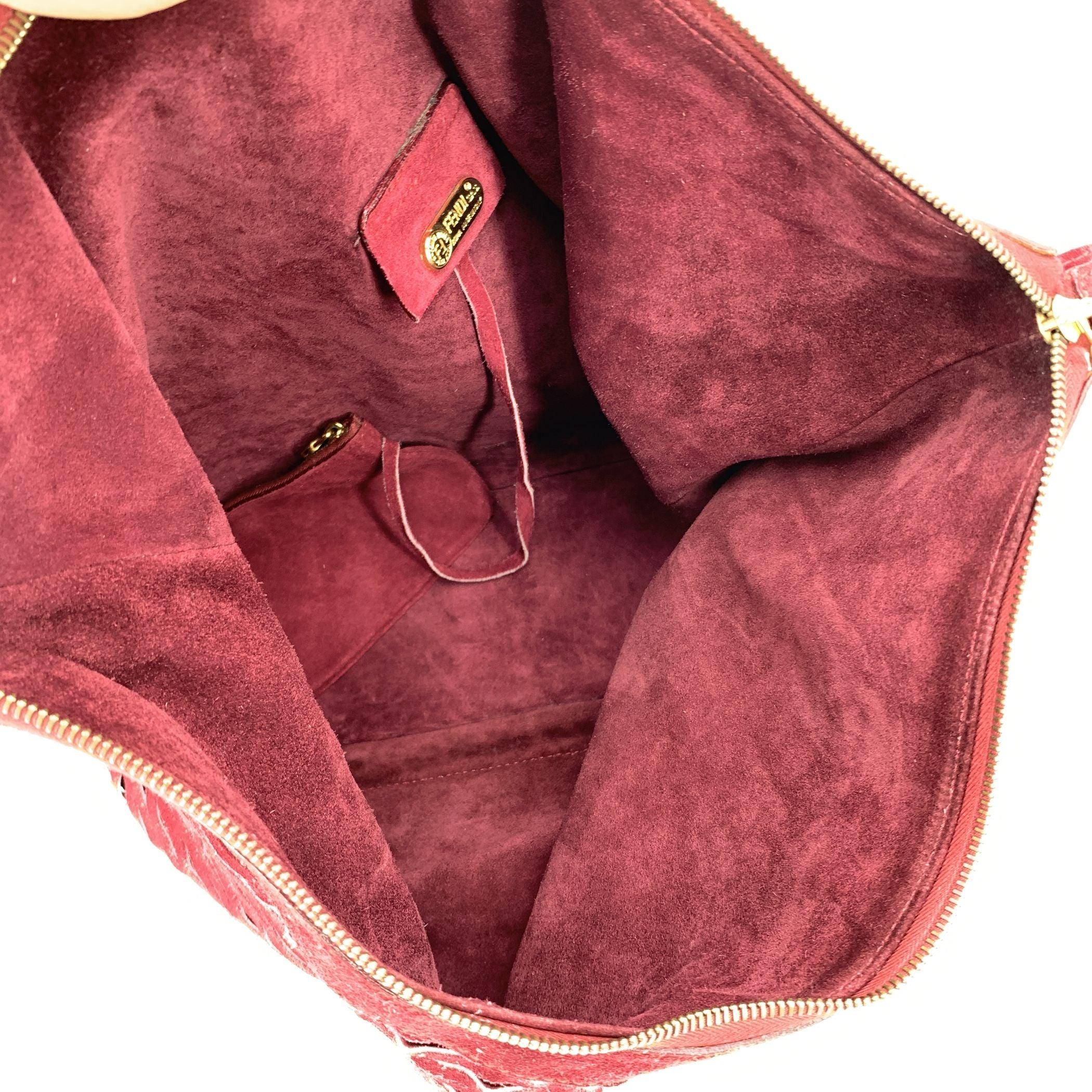 Fendi Vintage Burgund Perforiertes Wildleder Tote Umhängetasche Damen im Angebot