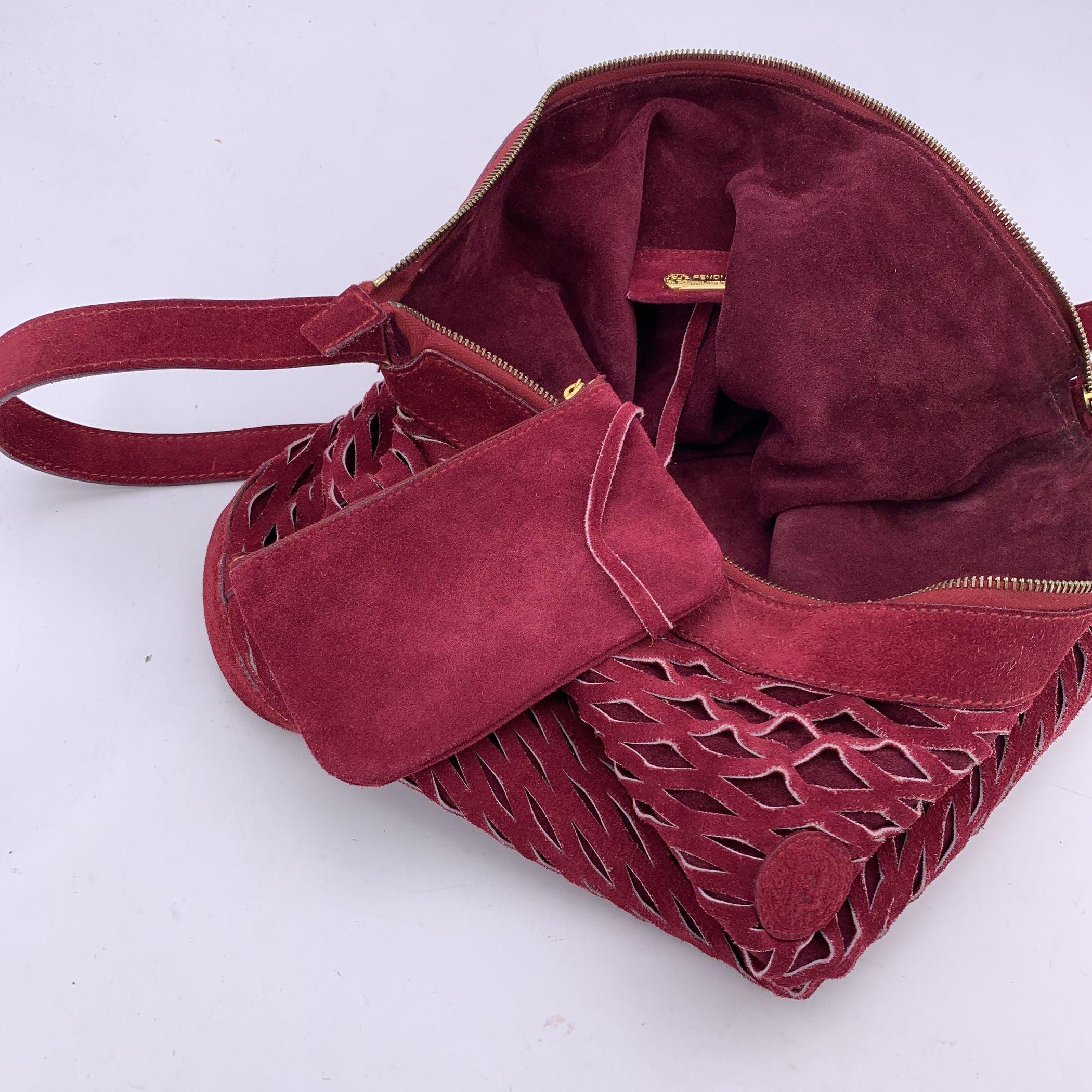 Fendi Vintage Burgund Perforiertes Wildleder Tote Umhängetasche im Angebot 2