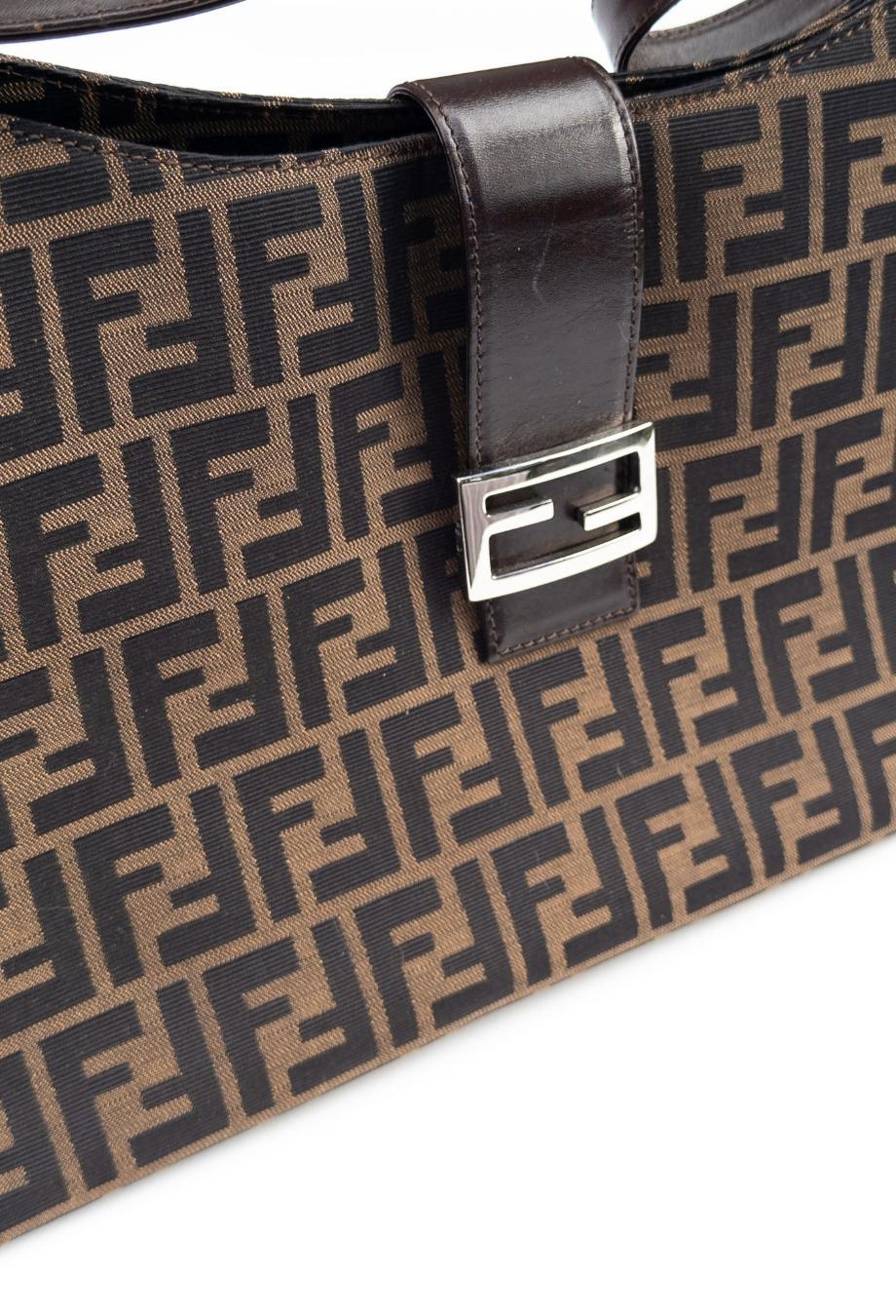 Fendi Vintage FF JUMBO Tasche in Übergröße im Zustand „Gut“ im Angebot in Melbourne, VIC