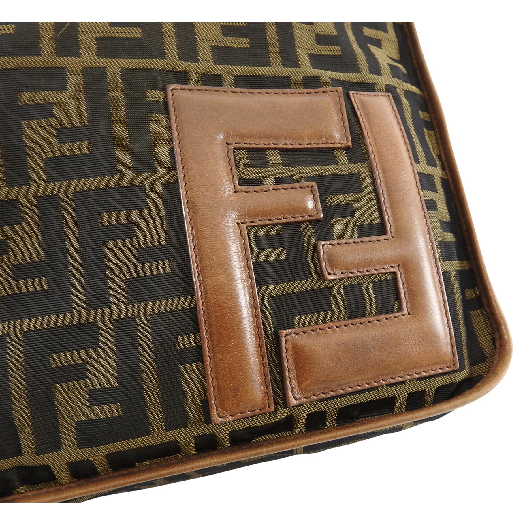 Fendi Vintage FF Zucca Logo Large Crossbody Messenger Bag In Excellent Condition For Sale In Toronto, ON