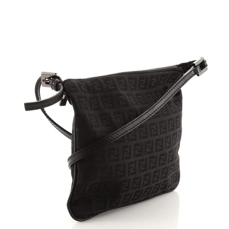 These are professional pictures of the actual item offered by Rebag.

Condition: Good. Odor in interior. Wear on exterior and strap, moderate cracking and splitting on strap wax edges, scratches and tarnish on hardware.
Accessories: No