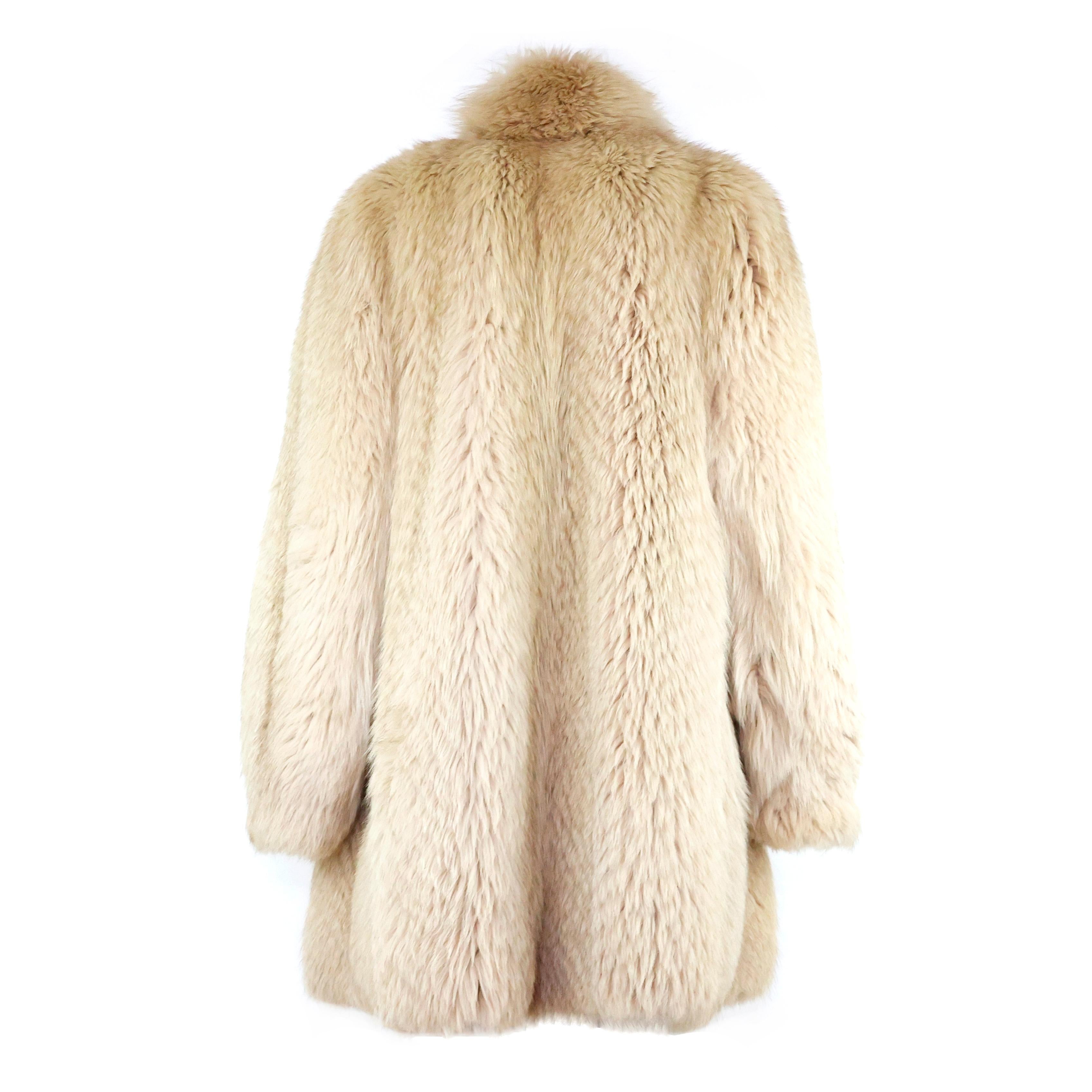 Fendi Vintage Fox Fur In Good Condition For Sale In Bressanone, IT