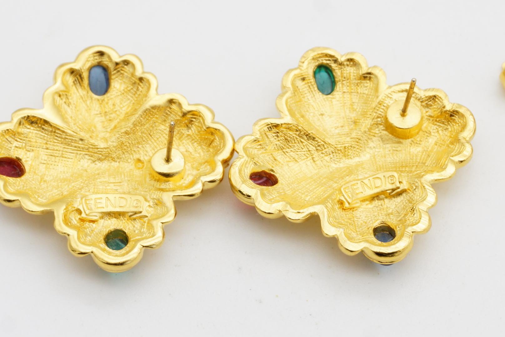 Fendi Vintage Gripoix Logo F Rubin Smaragd Lapis Crest Malteserkreuz Ohrringe im Angebot 9