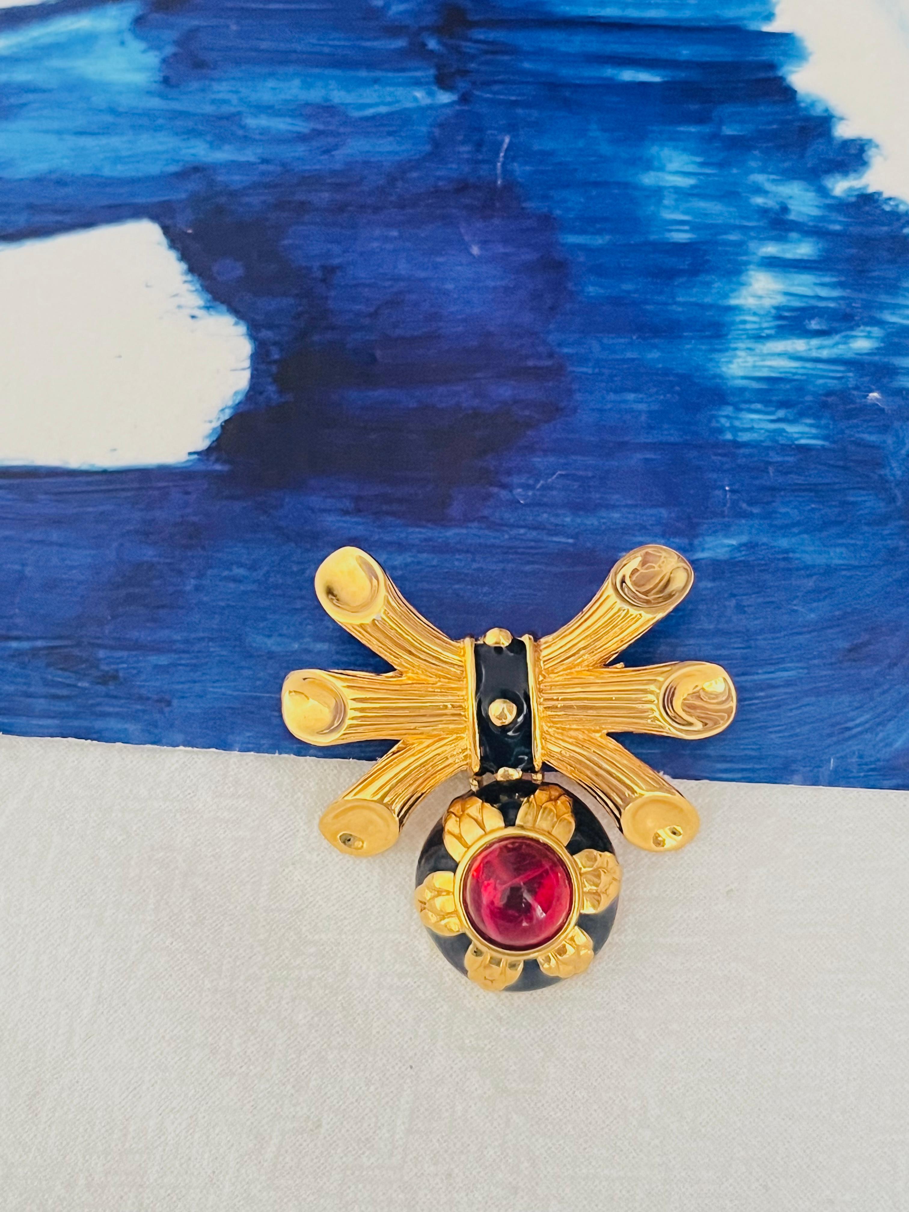 Fendi Vintage Gripoix Rubí Flor Círculo Gota Cristal Colgante Broche Lazo Negro en Excelente estado para la venta en Wokingham, England