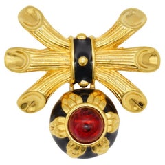 Broche Fendi vintage emblématique « Gripoix » : cercle en rubis et cristaux, pendentif en forme de goutte, avec nœud noir
