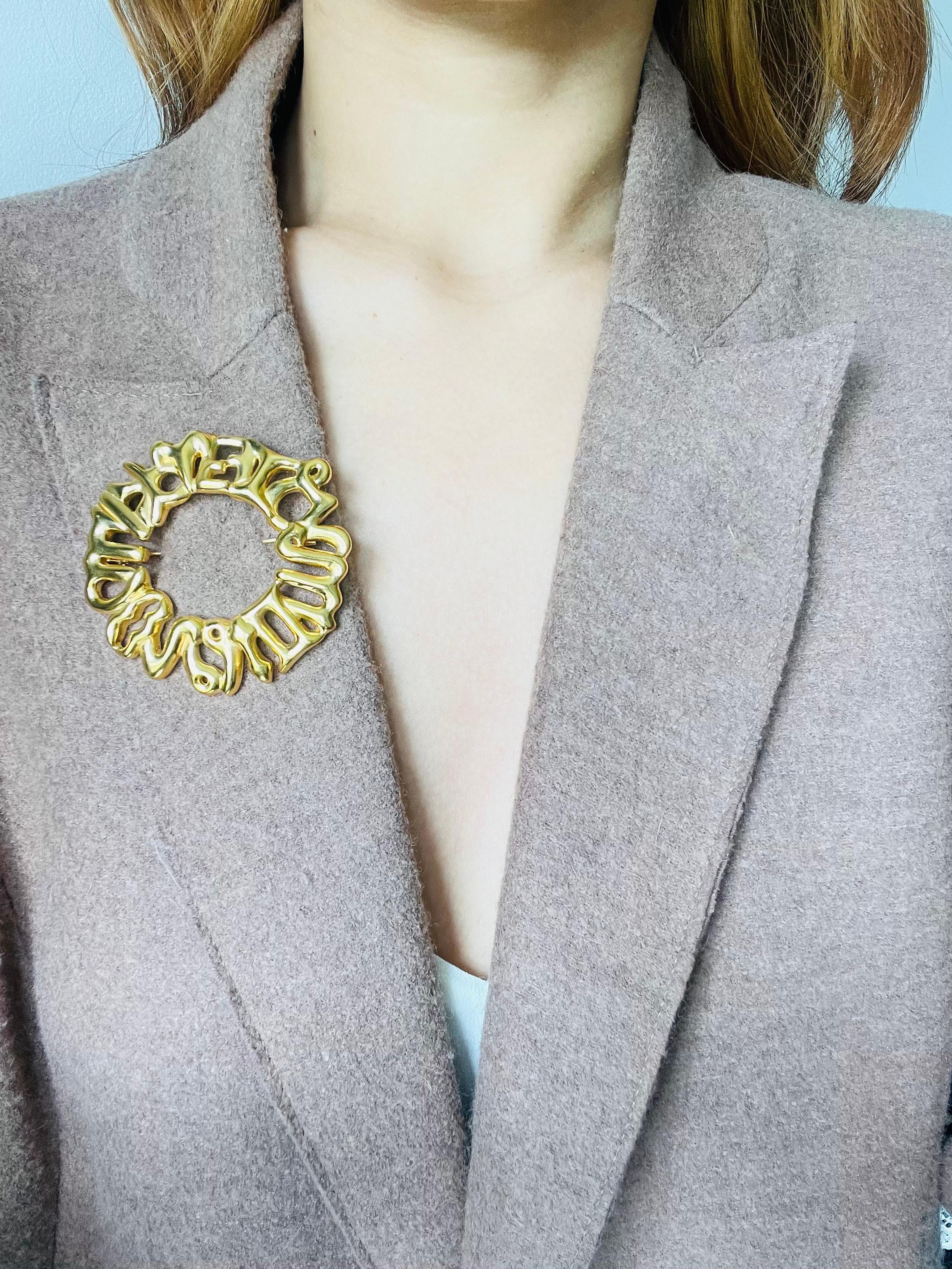 Fendi Vintage Large Fendista Logo F Zodiac Astrological Wreath Wheel Gold Brooch For Sale 1